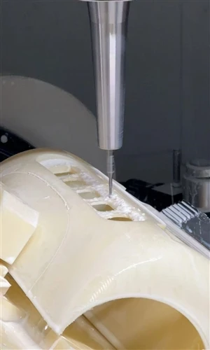 Prototeip Plastig CNC: Heriau Cyffredin, Proses Gynhyrchu, ac Atebion ar gyfer Rhannau o Ansawdd ...